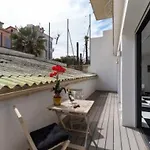 Modern 3 Bed Apartment In Cannes Very Close To The Center And An Easy Pleasant Walk To The Palais 1745