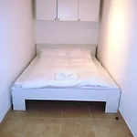 Elegant Two Bedroom Apartment With Modern Design And Terrace Close To Beaches And Cannes Center 546