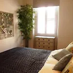 Beautifully Decorated Two Bedroom Apartment In The Heart Of Cannes Five Minutes Walk From Palais 409