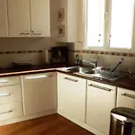 Beautifully Decorated Two Bedroom Apartment In The Heart Of Cannes Five Minutes Walk From Palais 409