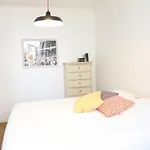 Lovely Light 2 Bedroomed Apartment In Cannes Is An Easy To The Palais And The Beaches Of Cannes 1895