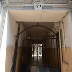 Appartement 5 Personnes Dans Le Quartier Du Port De Nice