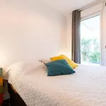 2-Br With Garden And Pool In The Heart Of Palm Beach