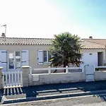 Holiday Home Les Lauriers