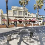 Le Marina B