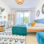 Nice Apartment With Private Garden, Pool & Parking