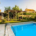 Beautiful House With Pool Montry Near Disneyland Paris
