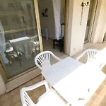 Studio With Balcony, Palais Royal, 1 Min Croisette, 8 Mins From The Palais 108