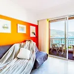 Churchill Apartment - Sea View - Parking