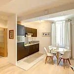 Le Cosy Yourhosthelper