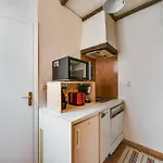Henry IV Apartment 2