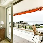 Le Roc Apartment 2
