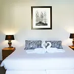 Villa Made