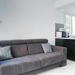 3 Rue Latour Maubourg Apartment 1