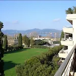 Studette In Saint-Tropez, With Wonderful Park View And Pool Access - 8
