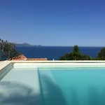 La Detente