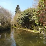 Le Moulin De La Vallee