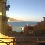 Bilocale Nella Vecchia Citta' Di Mentone