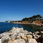 Chez Regine Et Serge