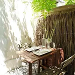 Gregbnb - Studio Climatise - Terrasse & Parking Prive