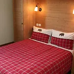 Le Hameau Des Rennes
