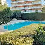Cannes Golden Gate Apartment With Big Terrasse And Wifi