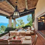 Villa With Magic View Of Bay Of Saint Tropez