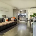 Art De Vivre