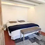 Clt - Unique Duplex & Terrace On The Provencal Market