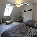 Au Bord De La Rive Gite