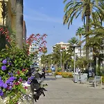 L'Oustau De Hyeres-Vue Sur Les Iles