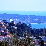 Villa La Terre Des Lauriers