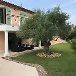 Belle villa à Saint Raphaël dans clos privé