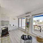 Splendide T2 Plage, Terrasse, Piscine, Clim