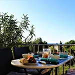 Nice Booking - Lanterne Bleue