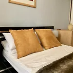 Le Metropole