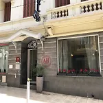 Azur Hotel