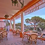 Hotel De La Darse