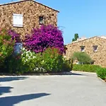 Studio De La Vierge Noire