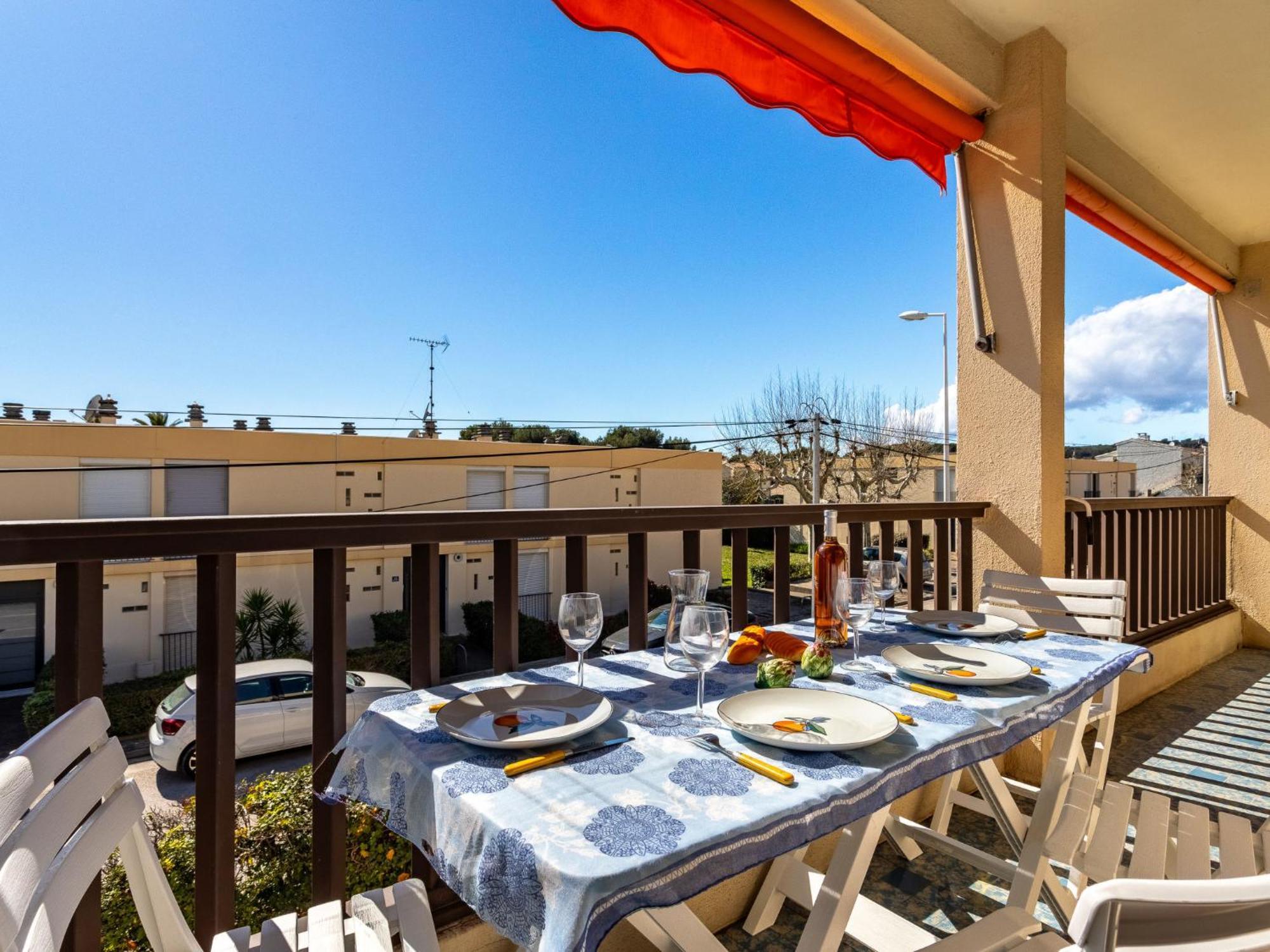 Le Florida-2 By Interhome Apartment Saint-Cyr-sur-Mer