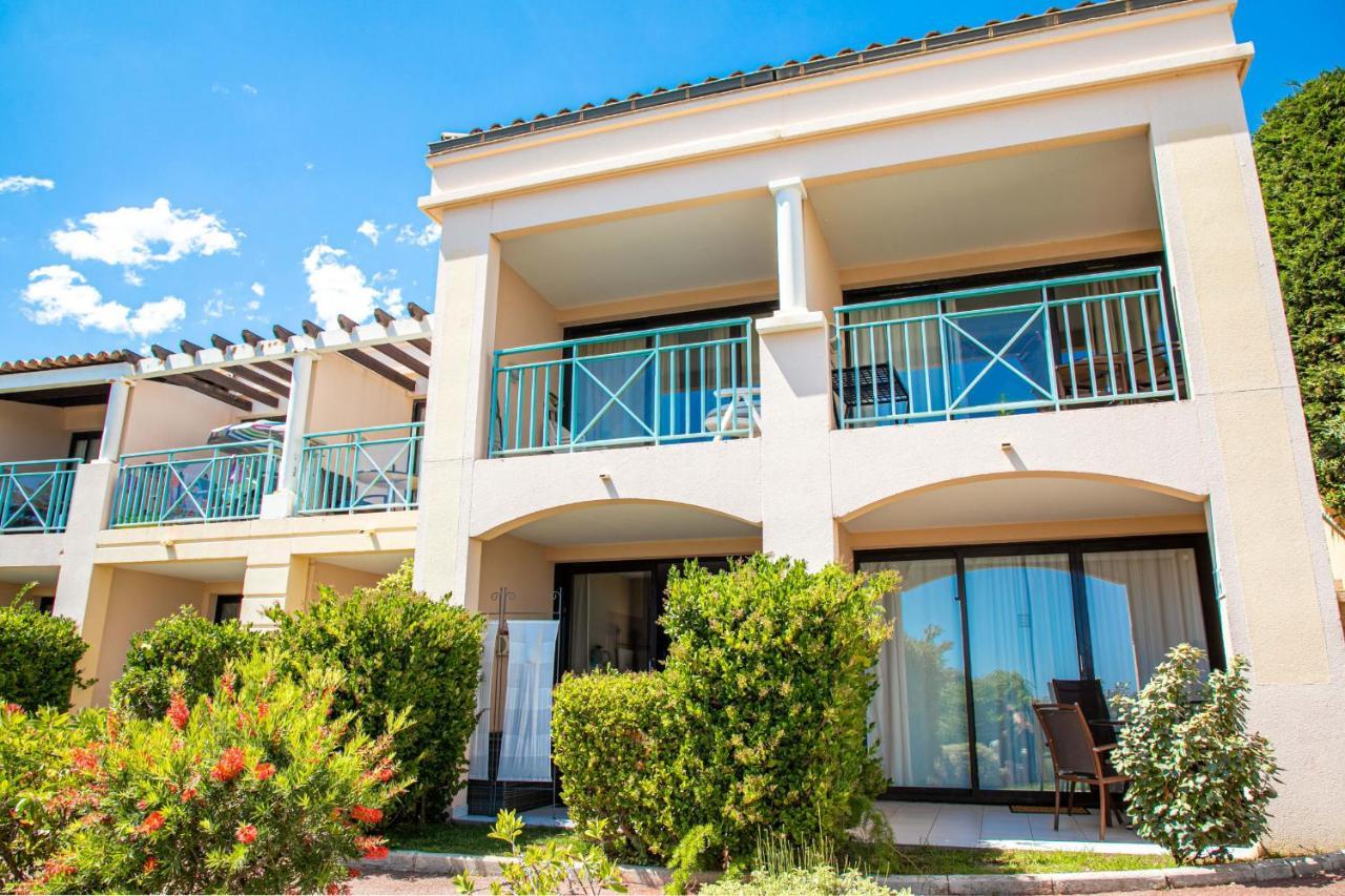 Apartmán Guestready - Lovely With A Pool And A Sea View *