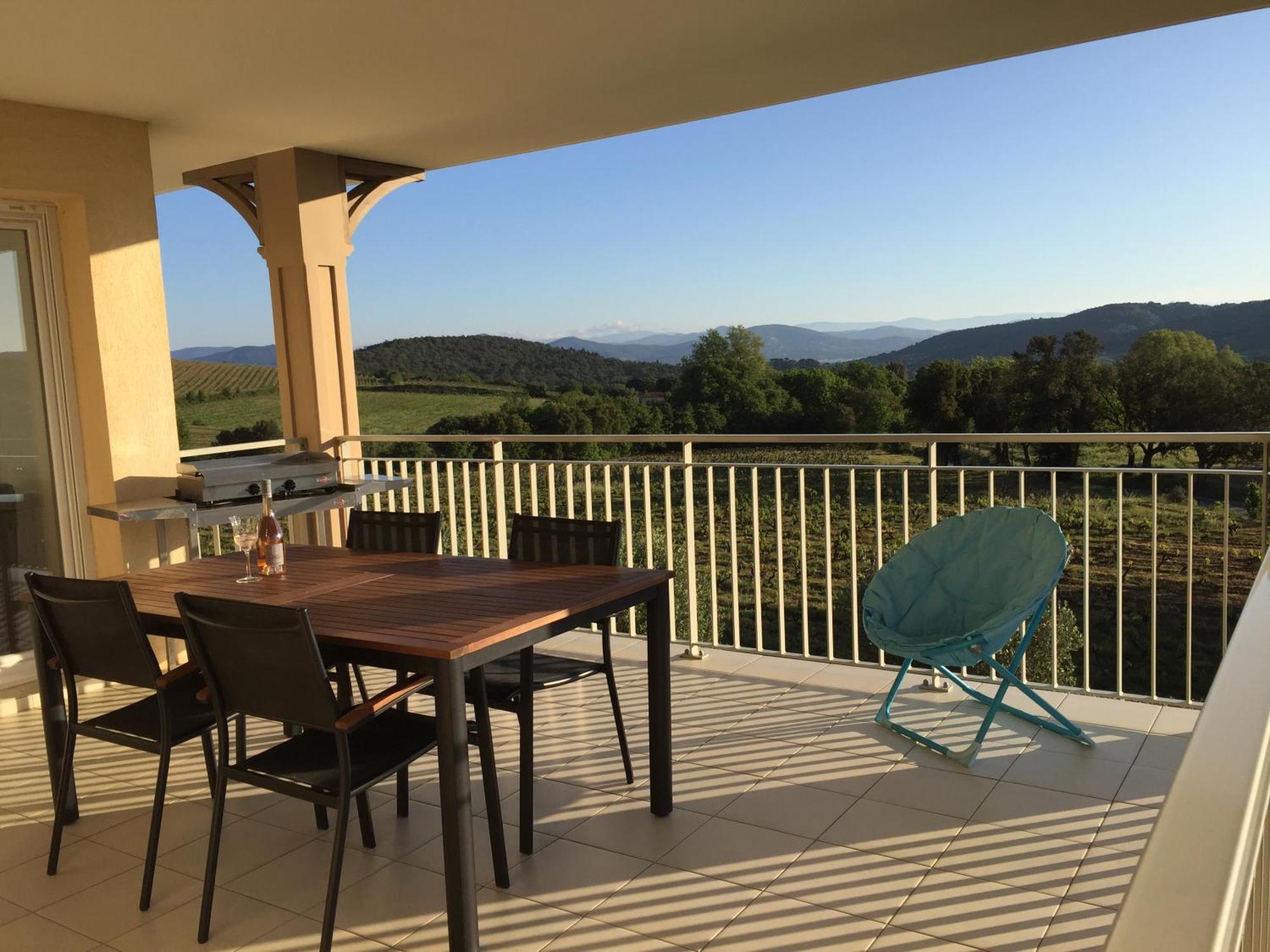 T3 Vignes & Terrasse 25 M2 Au Calme - Vue Verdoyante - A 7 Min De La - Parking Gratuit -