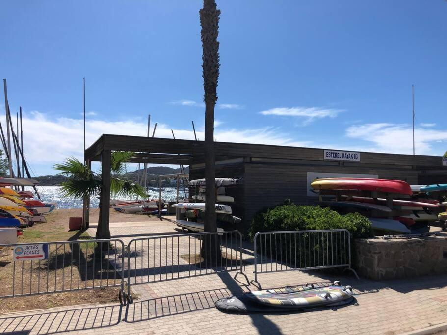 Agay Bay Front Apartamento *