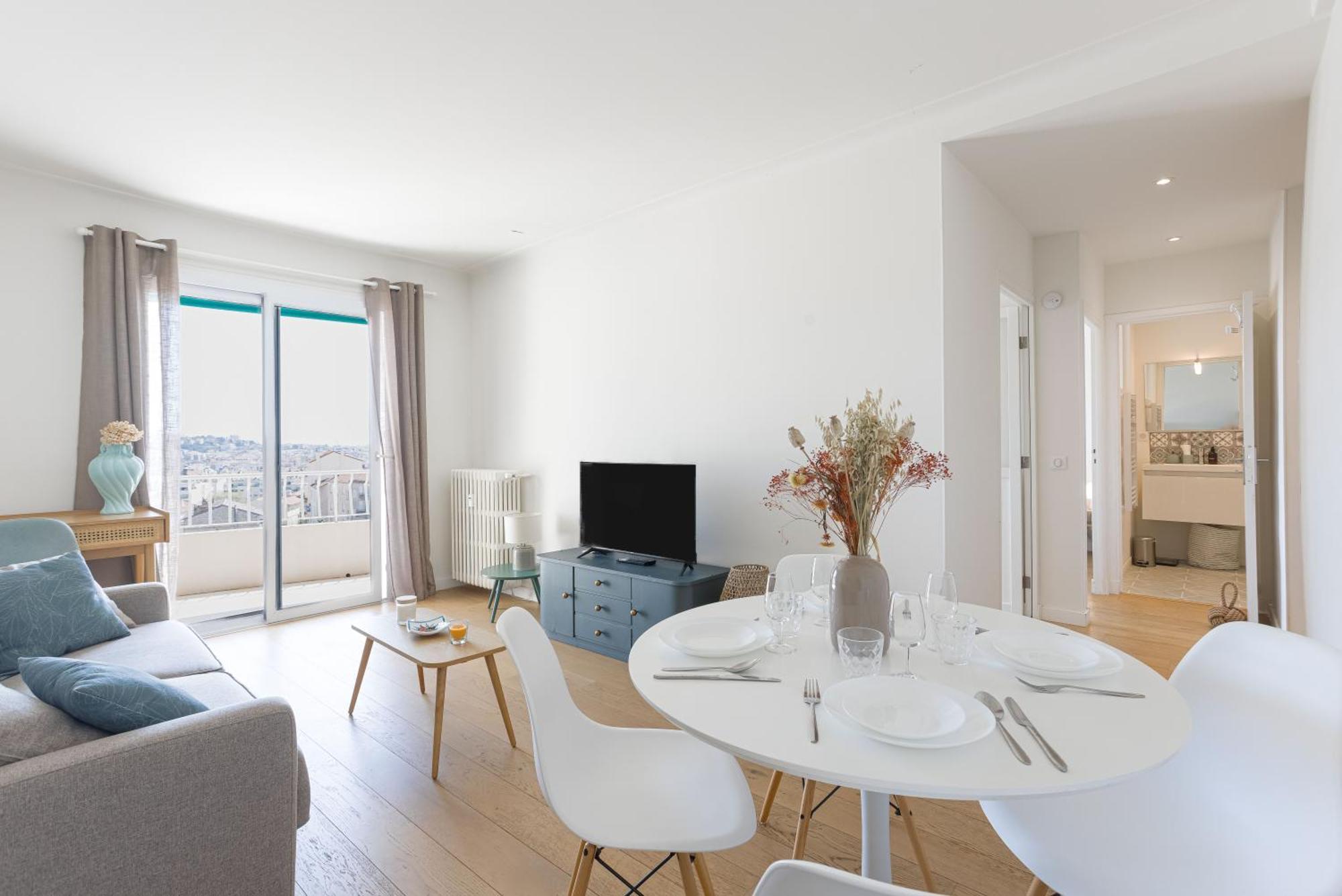 Apartment Perchoir - Balcon, Vue Sur La Ville, Palais&plages *