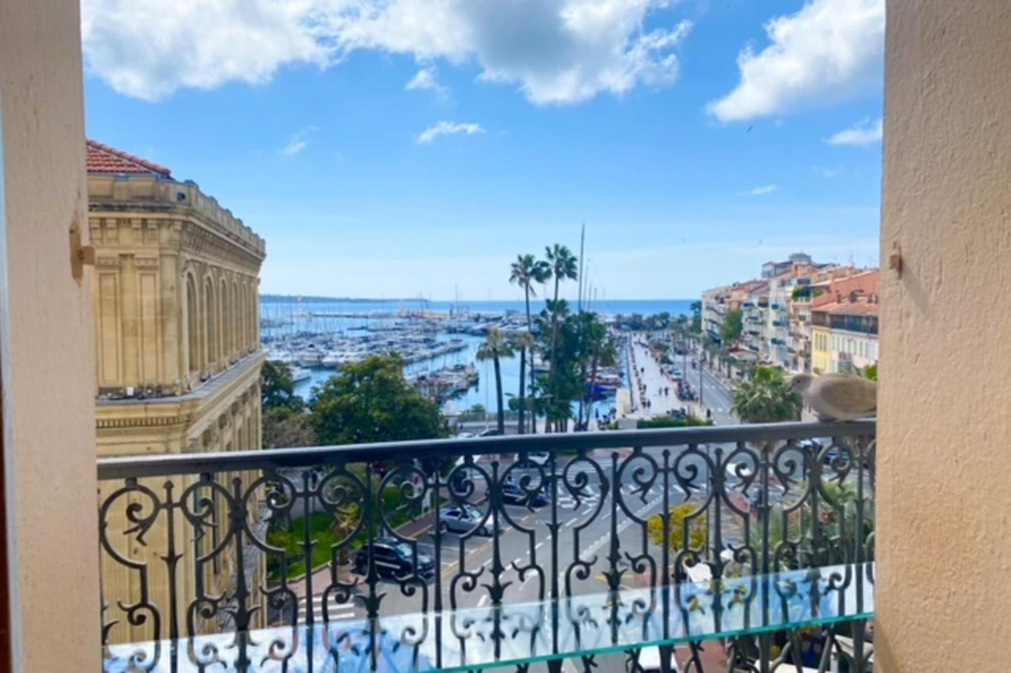 Quai St Pierre 2 Bedrooms With Balcony And Sea View Apartment *
