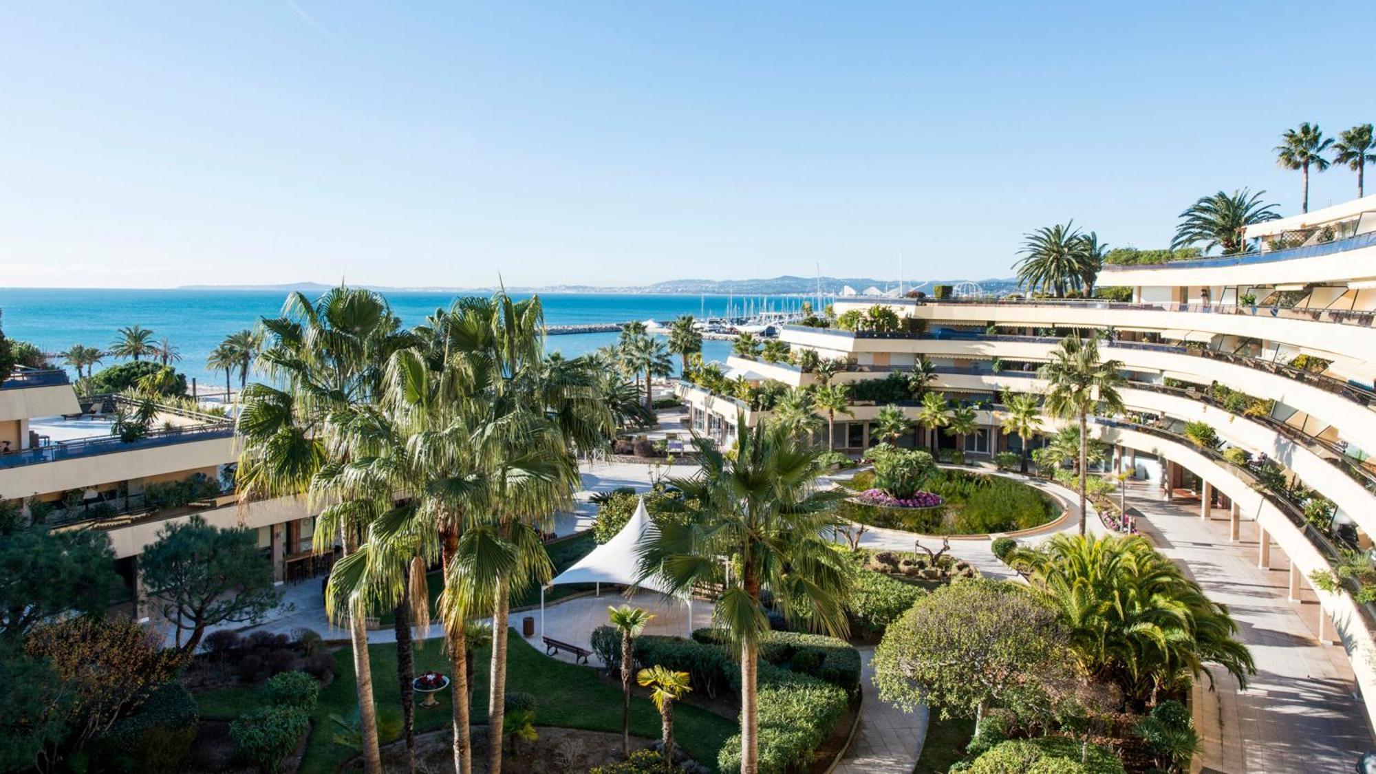 מלון - Port St Laurent By Ihg 4*