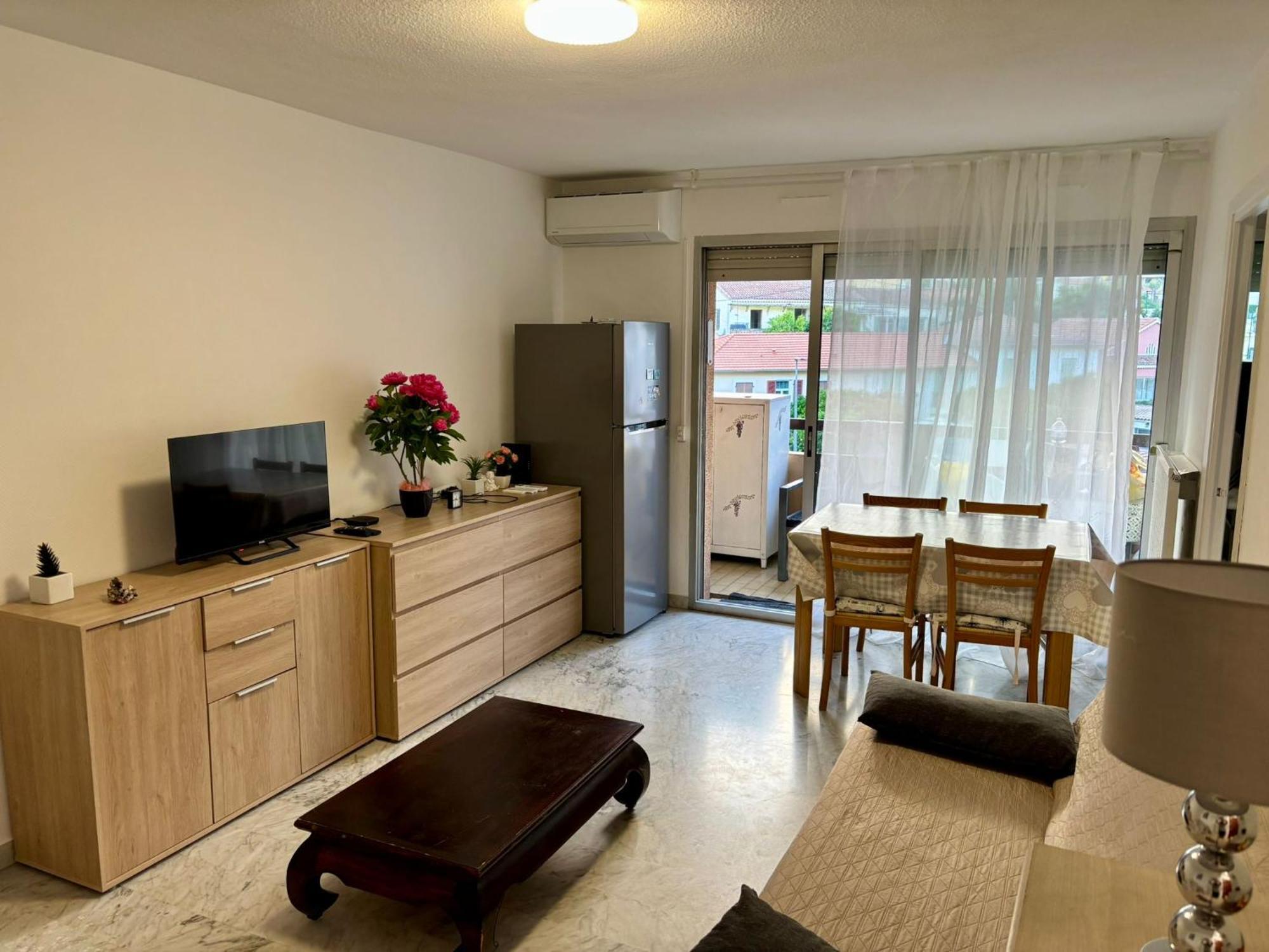 Avec Grand Balcon - Cap-martin Proche Menton Et Monaco *