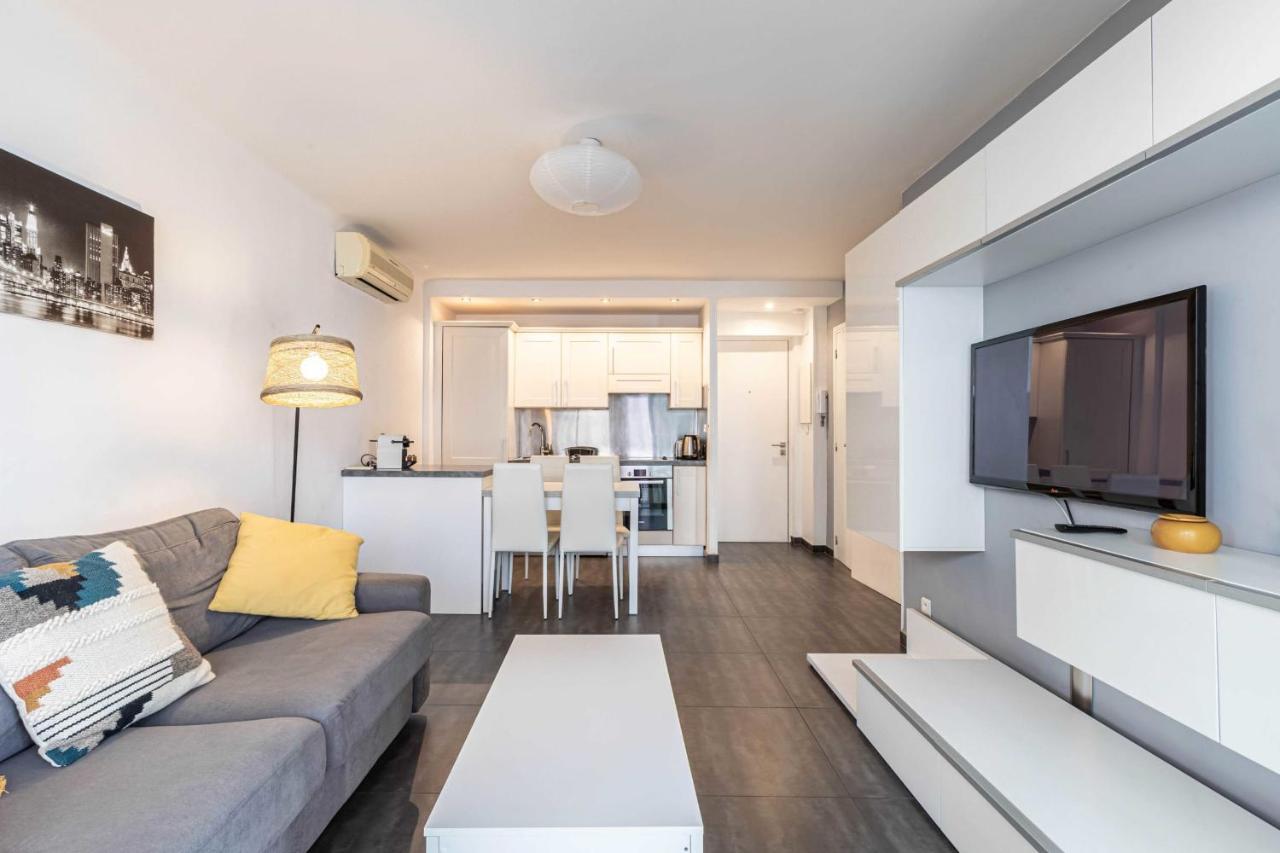 Apartment Beautiful With Balcony - Center