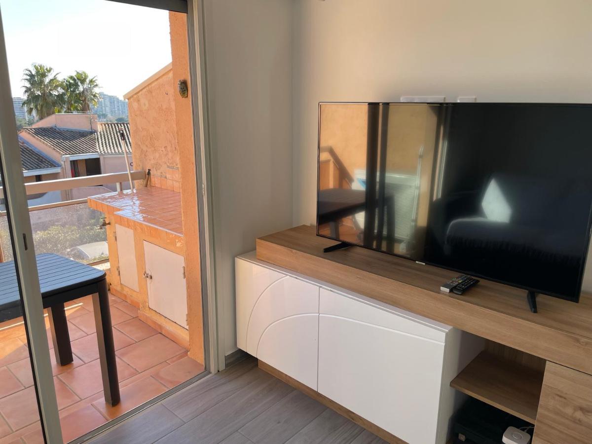 T2 Dans Résidence Calme Avec Piscine Apartamento Mandelieu