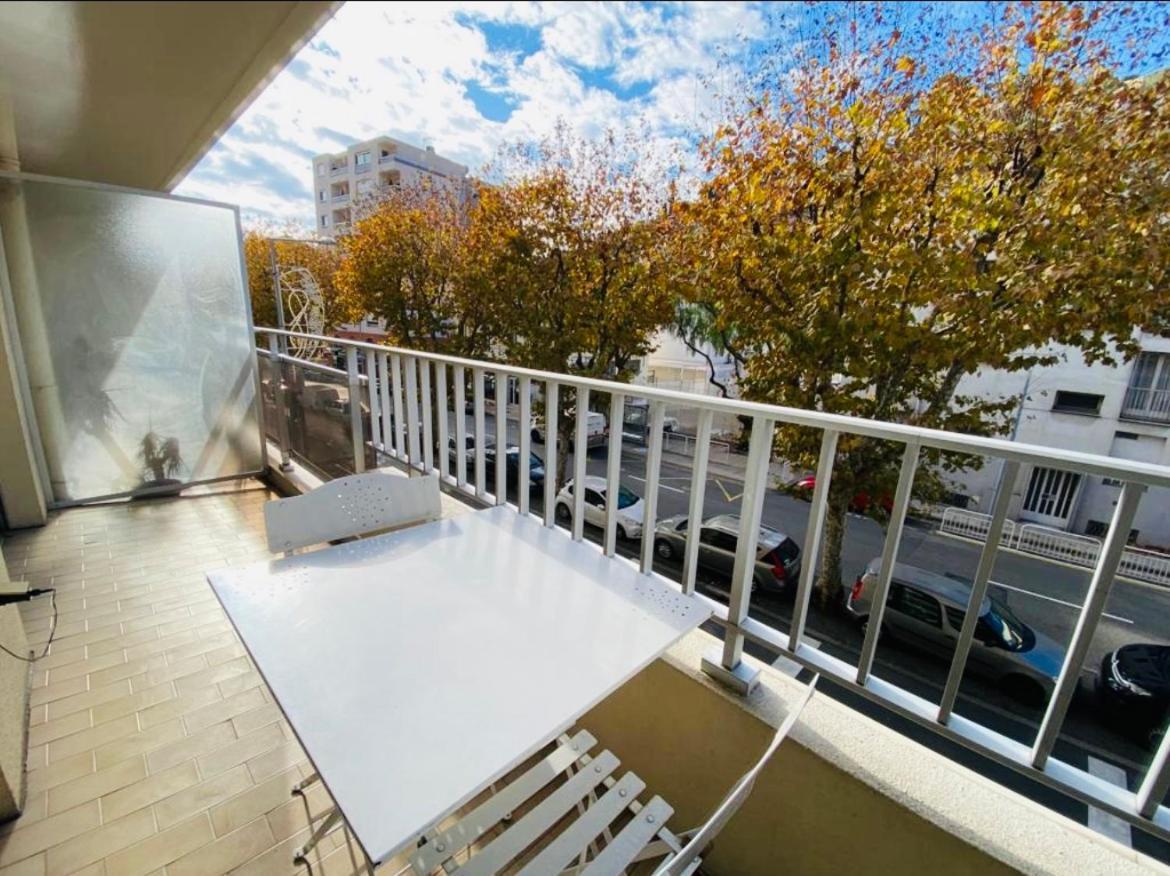 Joli Studio Avec Terrasse * Nizza